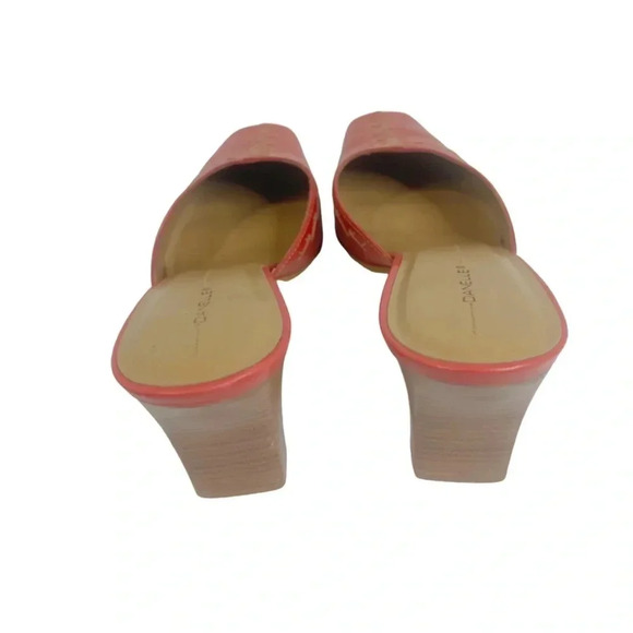 Vintage Danelle Red Leather Stitched Heels Women's Size 8.5 - Picture 4 of 9